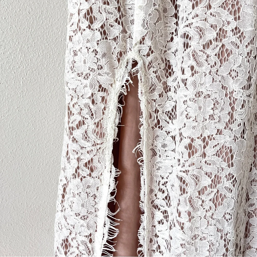NWT Do+Be White Lace Maxi Dress w/ Spaghetti Straps, Slit, & Blush Pink Liner - Picture 4 of 16